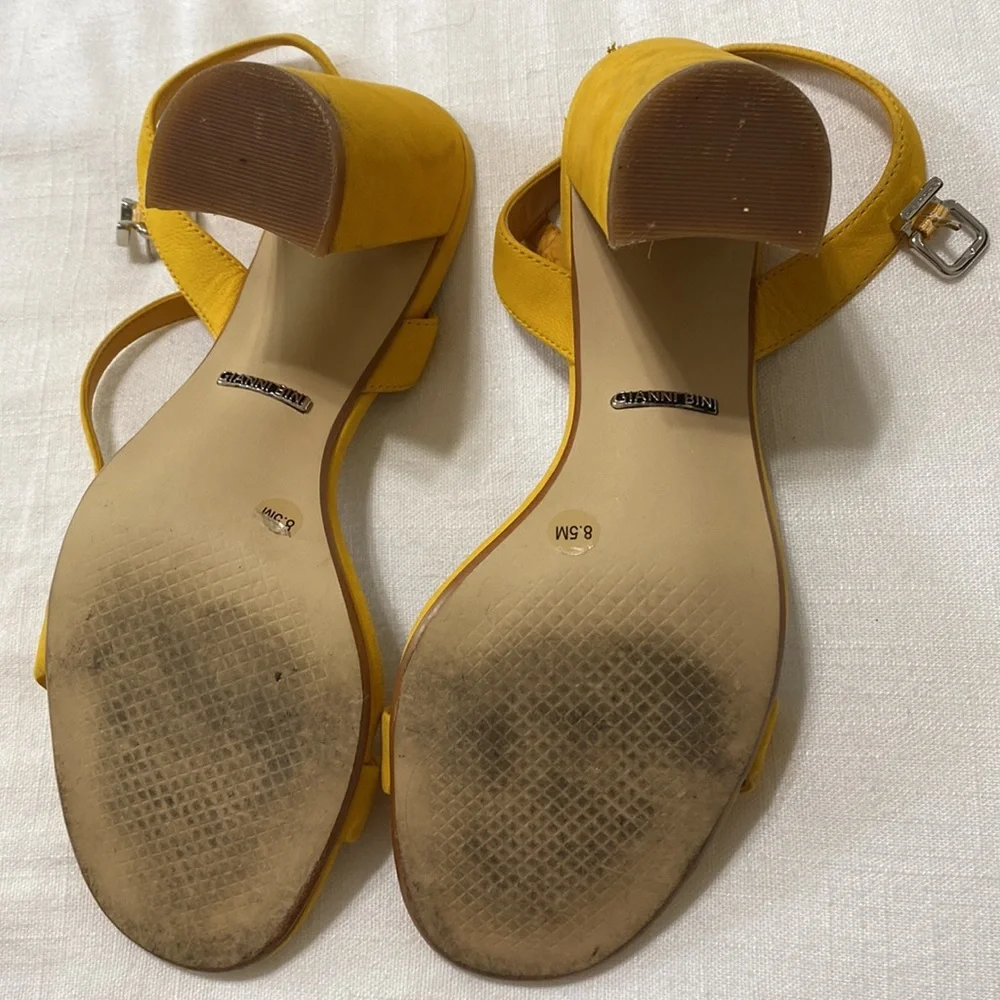 ✨2 FOR $25✨ Gianni Bini Yellow heels - Picture 4 of 4
